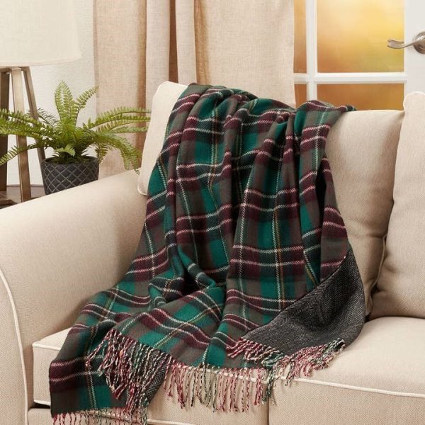 Classic Green Plaid Reversible Throw in Plaid